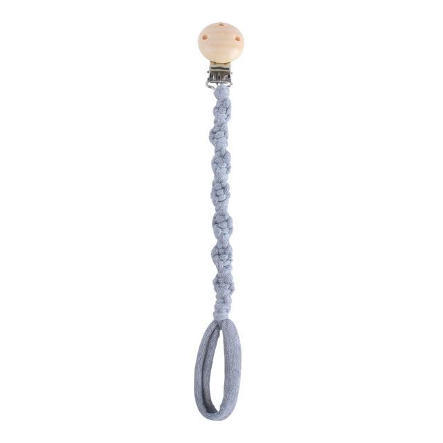 Attache Tétine Macramé Amory Atelier Macramé gris sur fond blanc