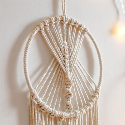 Attrape rêve Dulce provenant de la boutique Atelier Macrame zoom sur le cercle