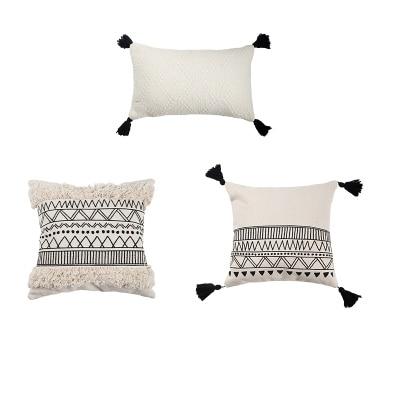 Coussin Macramé Satine Lot de 3 Atelier Macramé sur un fond blanc