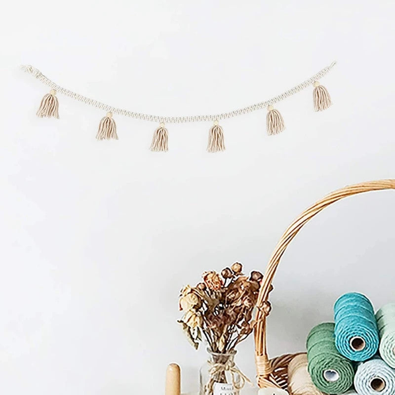 Guirlande Macramé sur un mur
