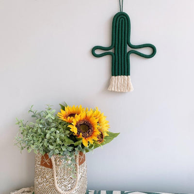Macramé Mural Cactus