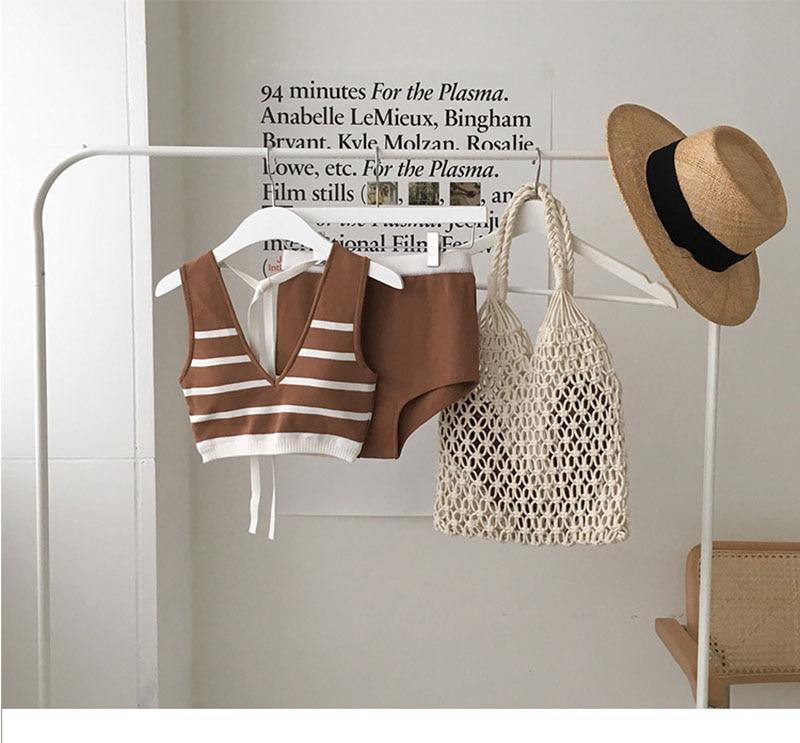 Sac Filet Macramé blanc dans un dressing