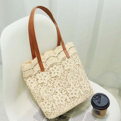 Sac à Main Macramé couleur beige avec un café