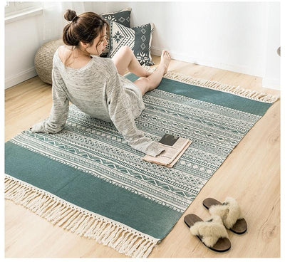 Tapis Macramé Kelly Atelier Macramé femme sur le tapis