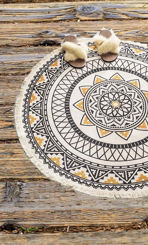 Tapis Macramé Sorène Atelier Macramé sur un sol en bois
