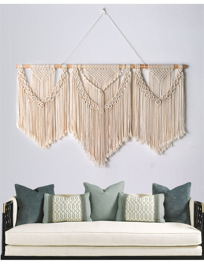 Macramé mural