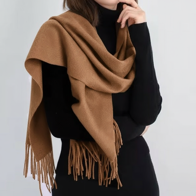 Écharpe en laine avec franges